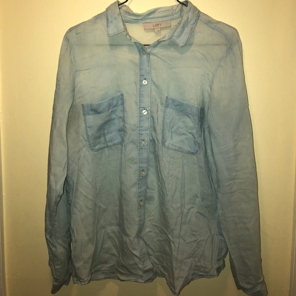 LOFT soft CHAMBRAY BUTTON-UP SHIRT